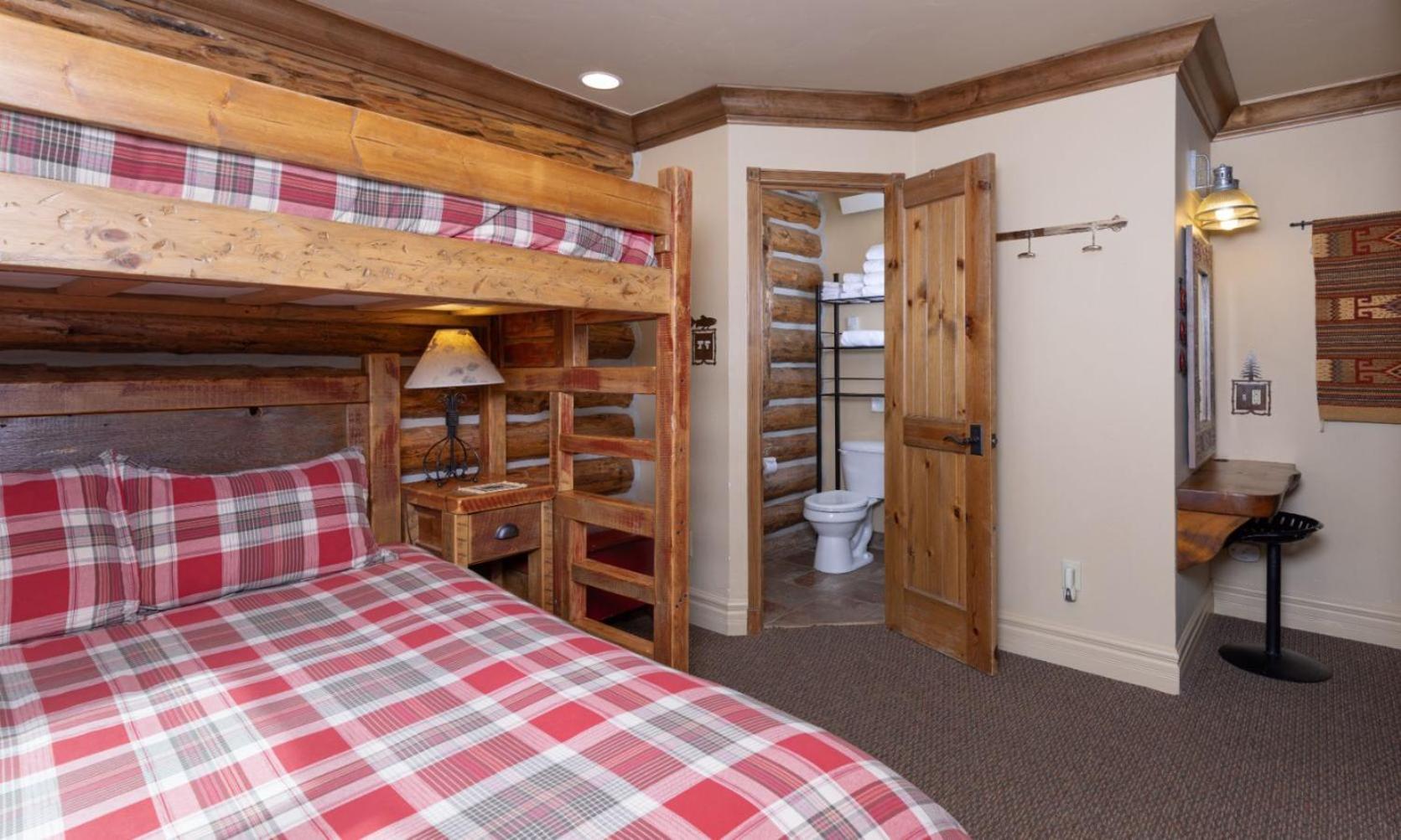 Cowboy Heaven Cabin 13 Bandit Big Sky Εξωτερικό φωτογραφία
